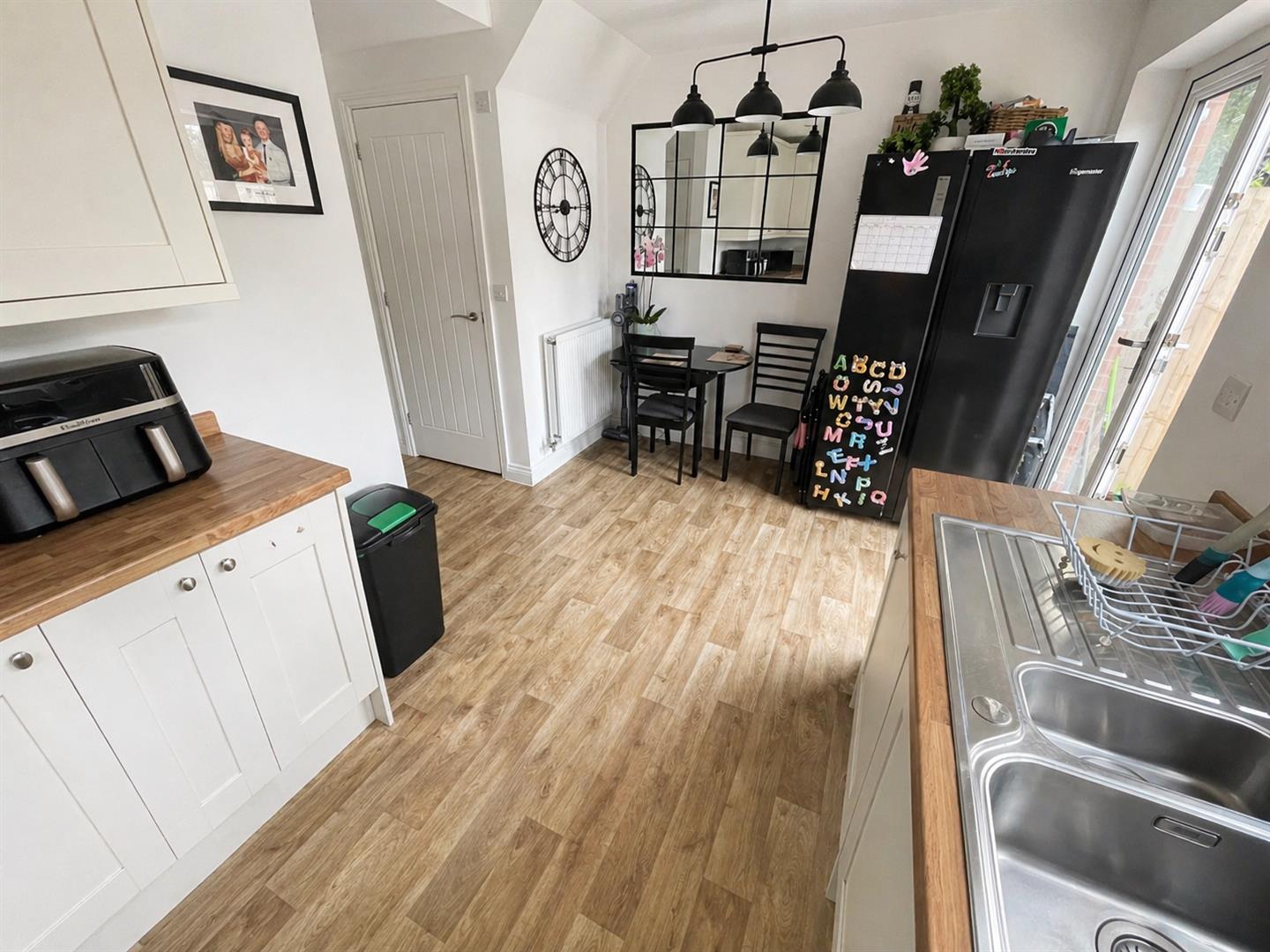 Ffordd Y Merlod, Grovesend, Swansea, SA4 4WP